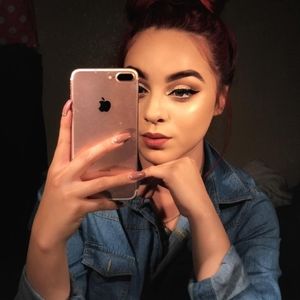 Meet your Posher, Natalie